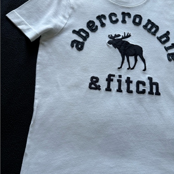 Abercrombie Kids T-Shirt Size S - Picture 3 of 10